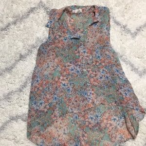 Hi-low button up floral sleeveless shirt